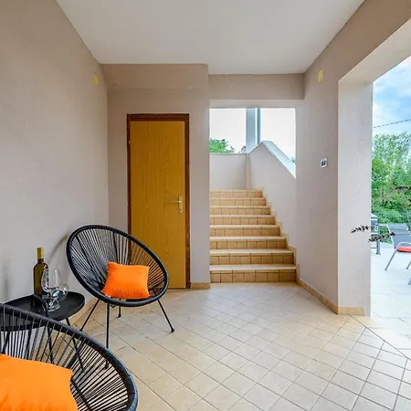 Apartment Lara With Swimming Pool - Paradiz Labin (Istria)