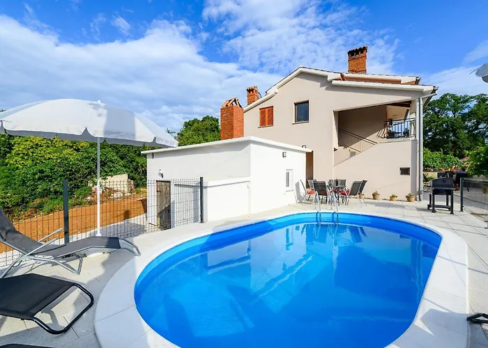 Διαμέρισμα Lara With Swimming Pool - Paradiz *