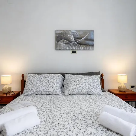 Lara With Swimming Pool - Paradiz Appartement